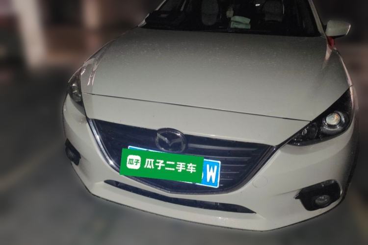 Used Mazda 3 Axela 2014 Sedan 1.5L Automatic Luxury Model Front