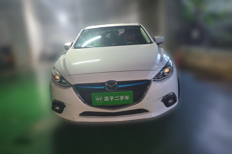 Used Mazda 3 Axela 2014 Sedan 1.5L Automatic Luxury Model Front