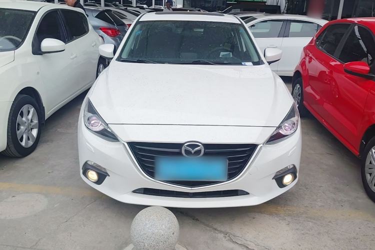 Used Mazda 3 Axela 2014 Hatchback 2.0L Automatic Flagship Model Front