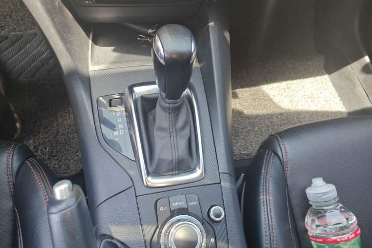 Used Mazda 3 Axela 2014 Sedan 1.5L Automatic Comfort Model Gear Lever