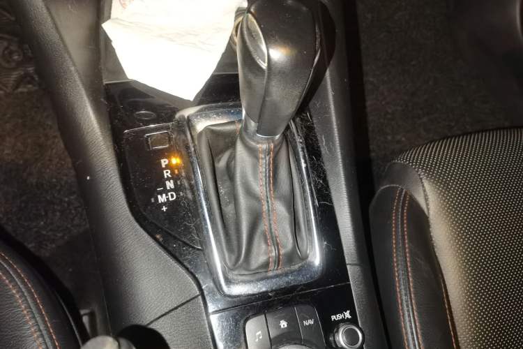 Used Mazda 3 Axela 2014 Sedan 2.0L Automatic Flagship Model Gear Lever