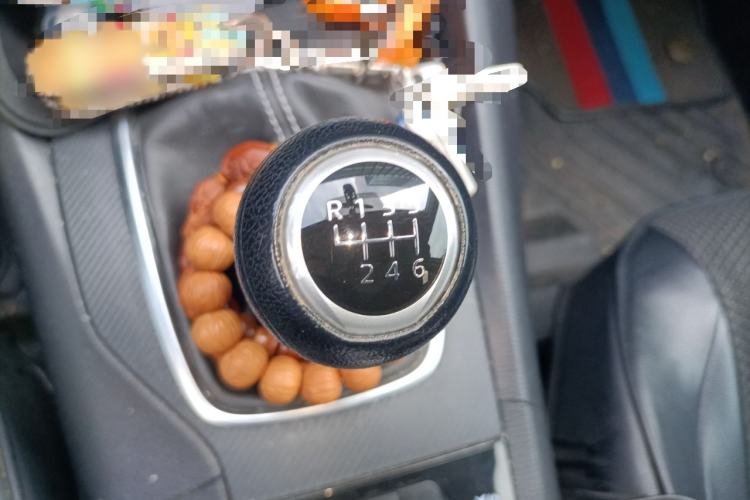 Used Mazda 3 Axela 2014 Sedan 1.5L Manual Comfort Model Gear Lever