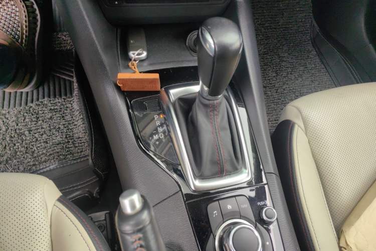 Used Mazda 3 Axela 2014 Sedan 2.0L Automatic Sport Model Gear Lever