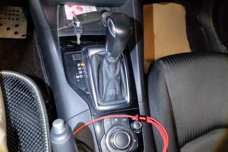 Used Mazda 3 Axela 2014 Sedan 1.5L Automatic Luxury Model Gear Lever
