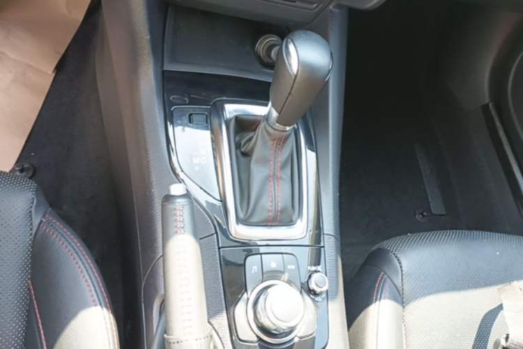 Used Mazda 3 Axela 2014 Sedan 2.0L Automatic Flagship Model Gear Lever