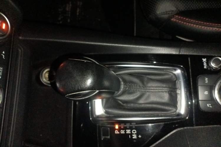 Used Mazda 3 Axela 2014 Sedan 1.5L Automatic Luxury Model Gear Lever