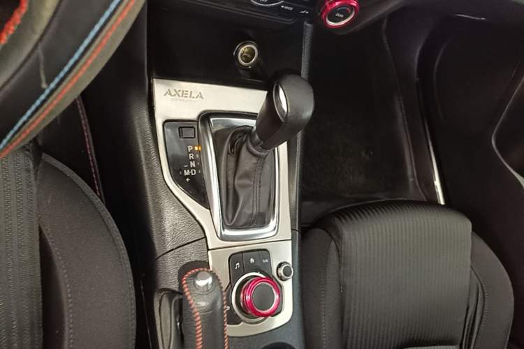 Used Mazda 3 Axela 2014 Sedan 1.5L Automatic Luxury Model Gear Lever