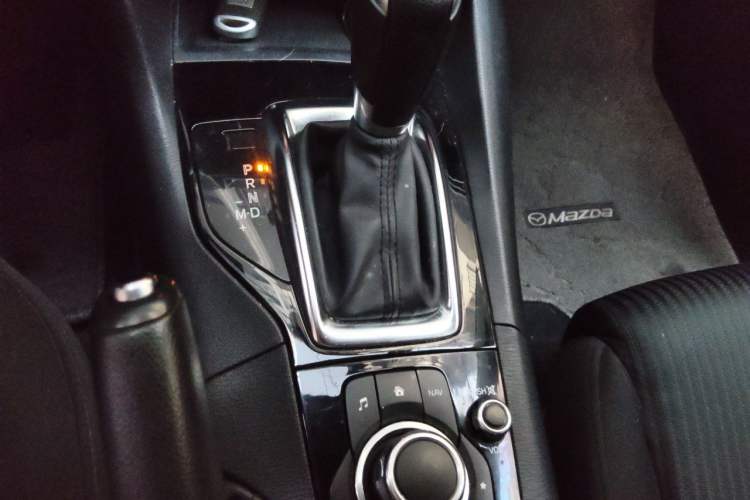 Used Mazda 3 Axela 2014 Sedan 1.5L Automatic Luxury Model Gear Lever