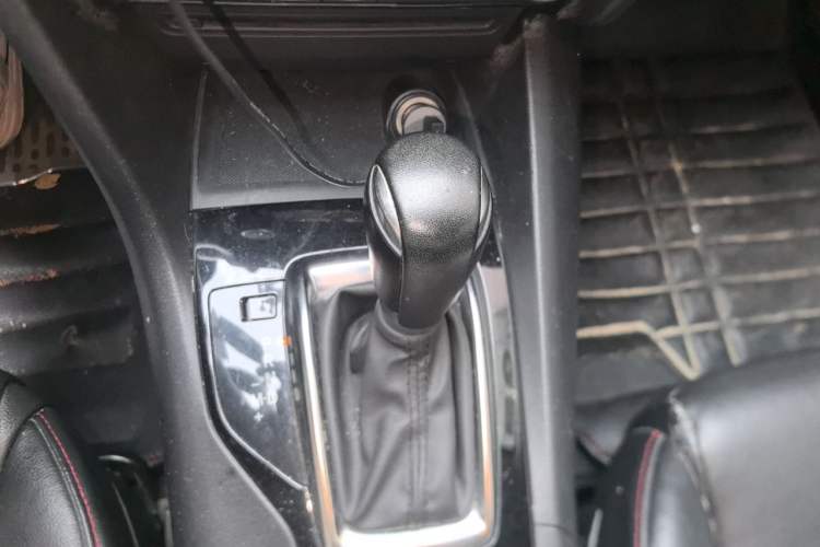 Used Mazda 3 Axela 2014 Sedan 1.5L Automatic Luxury Model Gear Lever