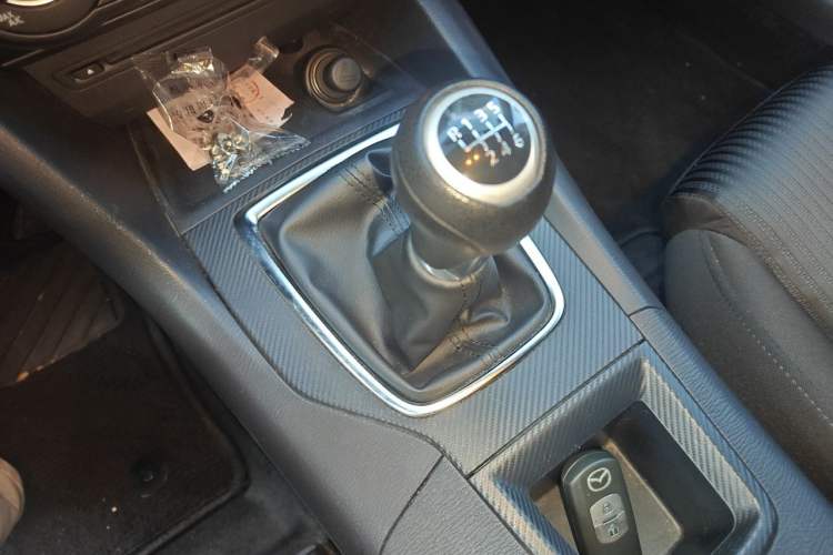 Used Mazda 3 Axela 2014 Hatchback 1.5L Manual Comfort Model Gear Lever