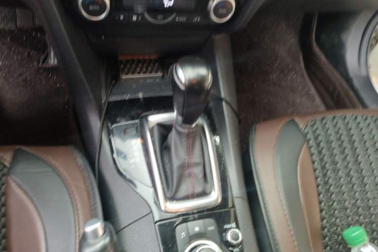 Used Mazda 3 Axela 2014 Sedan 2.0L Automatic Flagship Model Gear Lever