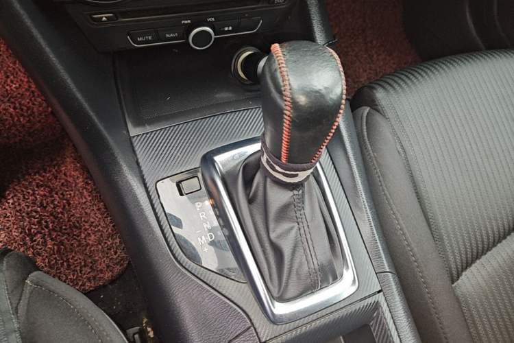 Used Mazda 3 Axela 2014 Sedan 1.5L Automatic Comfort Model Gear Lever