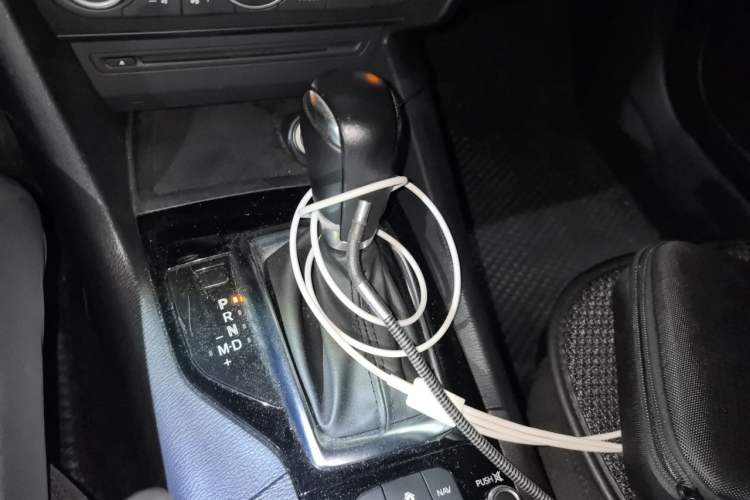 Used Mazda 3 Axela 2014 Sedan 1.5L Automatic Luxury Model Gear Lever