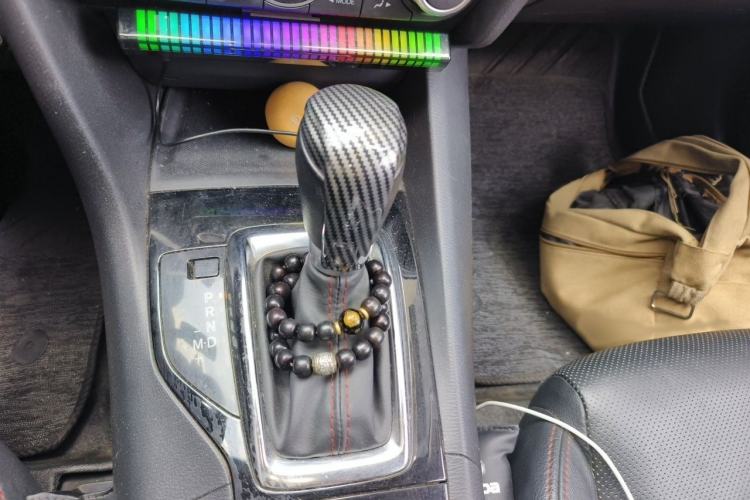 Used Mazda 3 Axela 2014 Sedan 2.0L Automatic Flagship Model Gear Lever