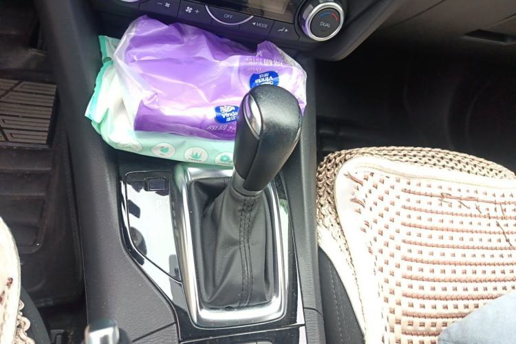 Used Mazda 3 Axela 2014 Sedan 1.5L Automatic Luxury Model Gear Lever