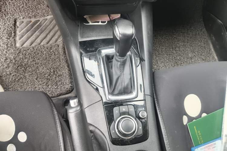 Used Mazda 3 Axela 2014 Sedan 1.5L Automatic Luxury Model Gear Lever
