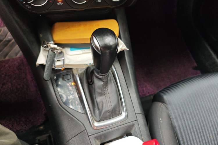 Used Mazda 3 Axela 2014 Sedan 1.5L Automatic Comfort Model Gear Lever