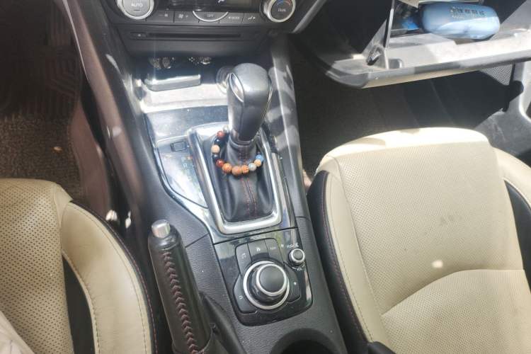 Used Mazda 3 Axela 2014 Sedan 2.0L Automatic Sport Model Gear Lever