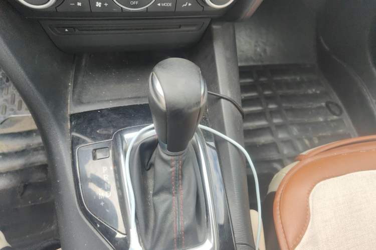 Used Mazda 3 Axela 2014 Sedan 2.0L Automatic Sport Model Gear Lever