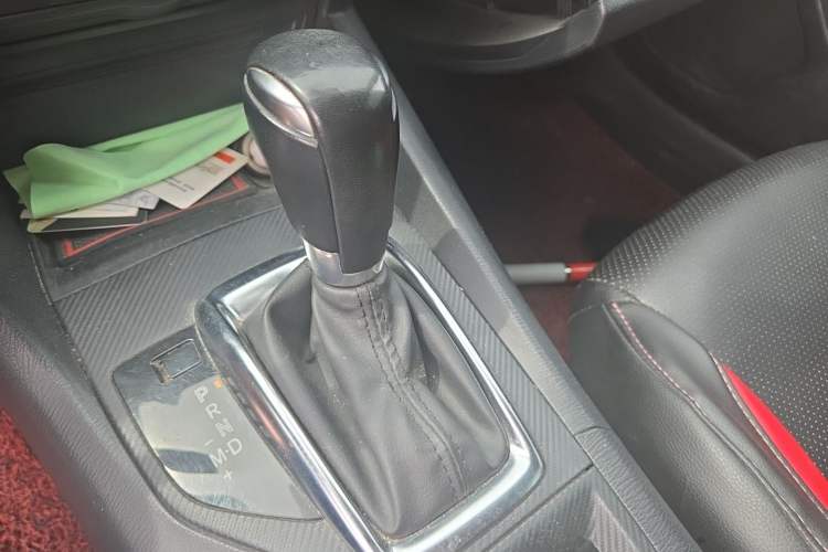 Used Mazda 3 Axela 2014 Sedan 1.5L Automatic Comfort Model Gear Lever
