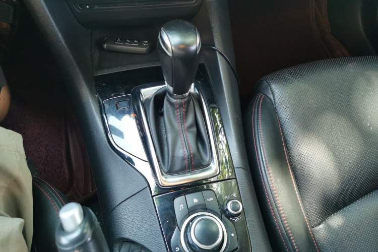 Used Mazda 3 Axela 2014 Sedan 1.5L Automatic Prestige Model Gear Lever