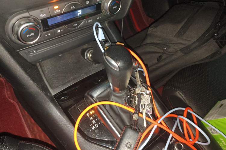 Used Mazda 3 Axela 2014 Sedan 1.5L Automatic Luxury Model Gear Lever