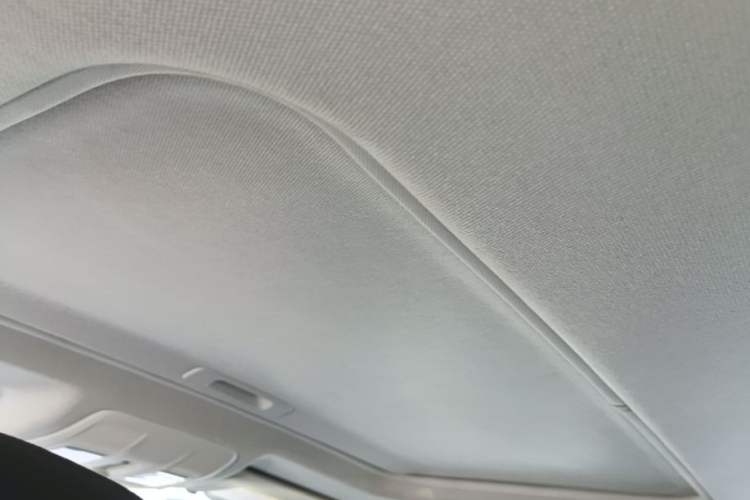 Used Mazda 3 Axela 2014 Sedan 2.0L Automatic Flagship Model Headliner