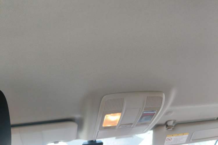 Used Mazda 3 Axela 2014 Sedan 1.5L Manual Comfort Model Headliner