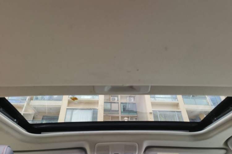 Used Mazda 3 Axela 2014 Sedan 1.5L Automatic Luxury Model Headliner