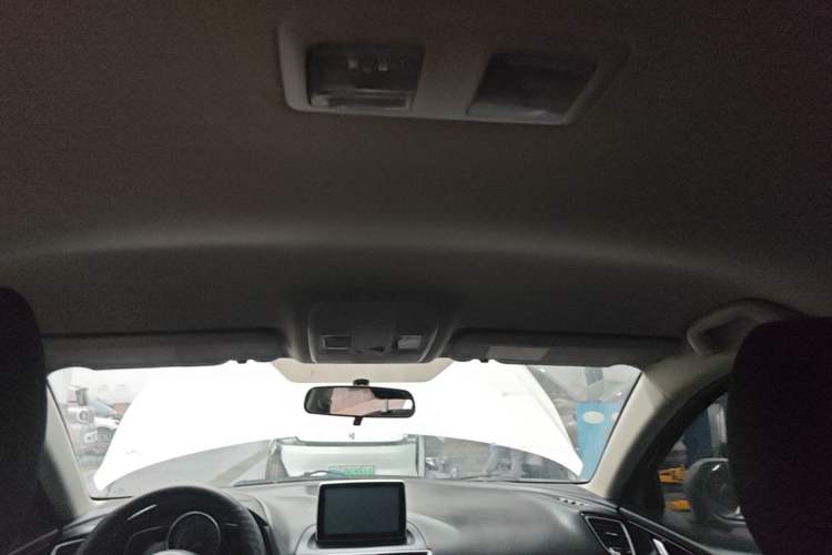 Used Mazda 3 Axela 2014 Sedan 1.5L Manual Comfort Model Headliner