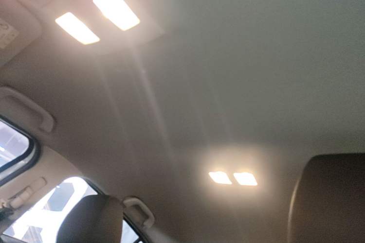Used Mazda 3 Axela 2014 Sedan 1.5L Automatic Comfort Model Headliner