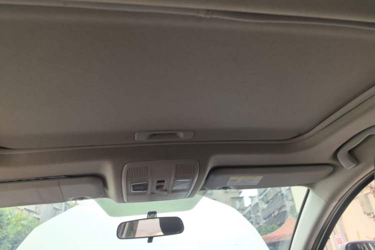 Used Mazda 3 Axela 2014 Hatchback 1.5L Automatic Luxury Model Headliner