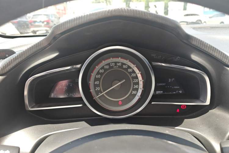 Used Mazda 3 Axela 2014 Sedan 1.5L Automatic Comfort Model Instrument Cluster