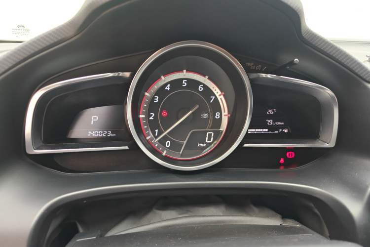 Used Mazda 3 Axela 2014 Hatchback 2.0L Automatic Flagship Model Instrument Cluster
