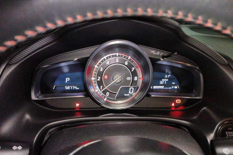 Used Mazda 3 Axela 2014 Hatchback 2.0L Automatic Flagship Model Instrument Cluster