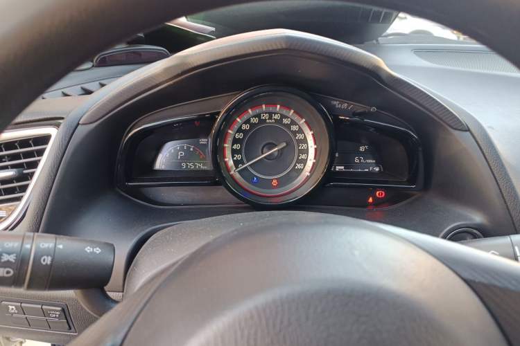 Used Mazda 3 Axela 2014 Sedan 1.5L Automatic Comfort Model Instrument Cluster