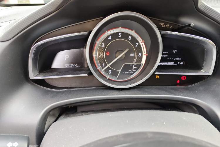 Used Mazda 3 Axela 2014 Hatchback 2.0L Automatic Flagship Model Instrument Cluster