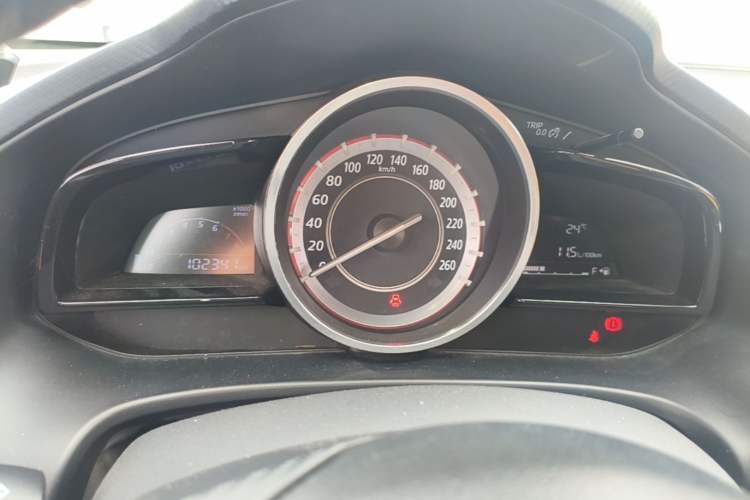 Used Mazda 3 Axela 2014 Sedan 1.5L Manual Comfort Model Instrument Cluster