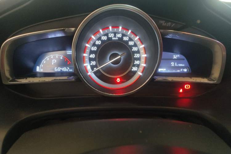 Used Mazda 3 Axela 2014 Sedan 1.5L Automatic Comfort Model Instrument Cluster