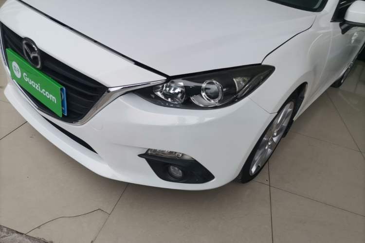 Used Mazda 3 Axela 2014 Sedan 2.0L Automatic Sport Model Left Front Headlight