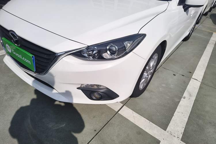 Used Mazda 3 Axela 2014 Sedan 1.5L Automatic Luxury Model Left Front Headlight