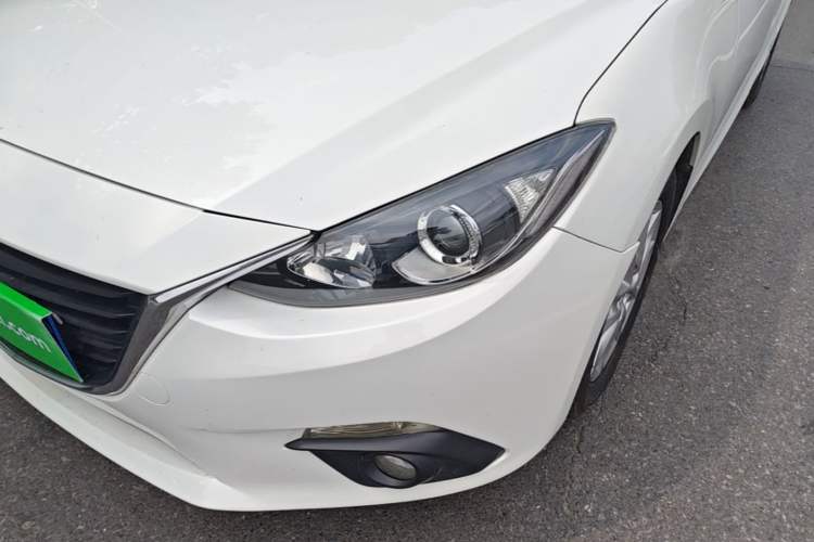 Used Mazda 3 Axela 2014 Sedan 1.5L Automatic Luxury Model Left Front Headlight