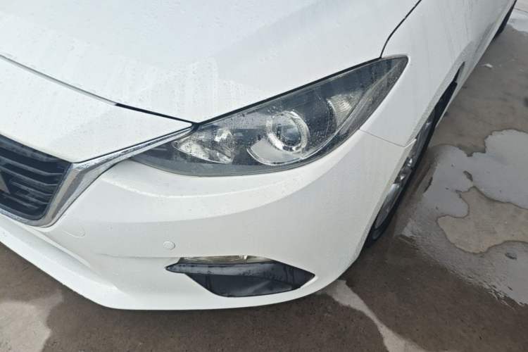 Used Mazda 3 Axela 2014 Sedan 1.5L Automatic Comfort Model Left Front Headlight