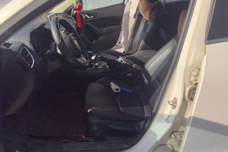 Used Mazda 3 Axela 2014 Sedan 1.5L Manual Comfort Model Left Front Seat