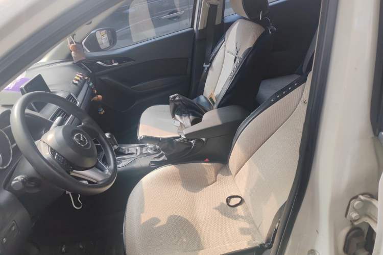 Used Mazda 3 Axela 2014 Sedan 1.5L Automatic Luxury Model Left Front Seat