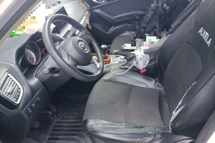 Used Mazda 3 Axela 2014 Sedan 1.5L Manual Comfort Model Left Front Seat