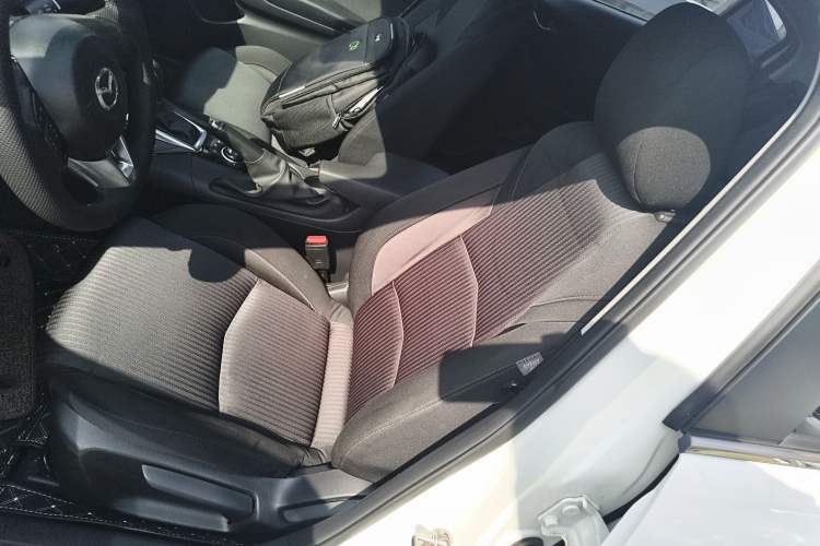 Used Mazda 3 Axela 2014 Sedan 1.5L Automatic Luxury Model Left Front Seat