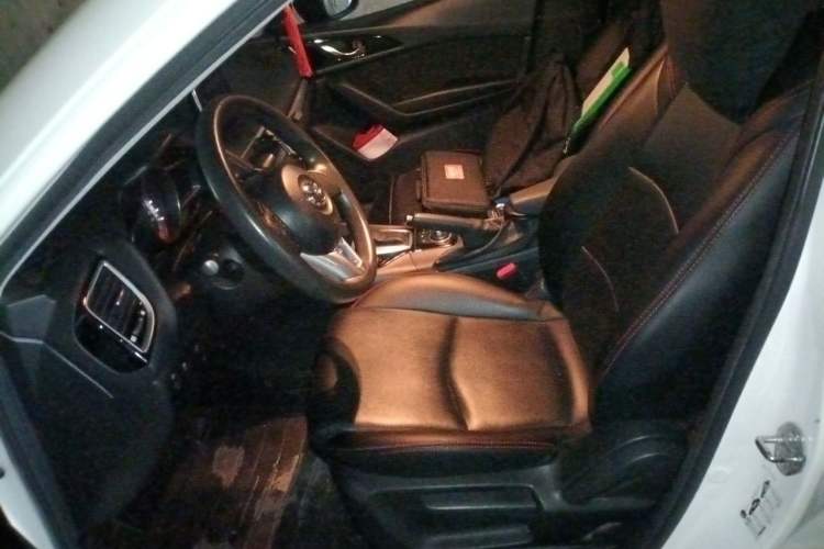 Used Mazda 3 Axela 2014 Sedan 1.5L Automatic Luxury Model Left Front Seat