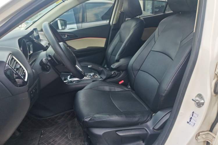 Used Mazda 3 Axela 2014 Sedan 2.0L Automatic Sport Model Left Front Seat