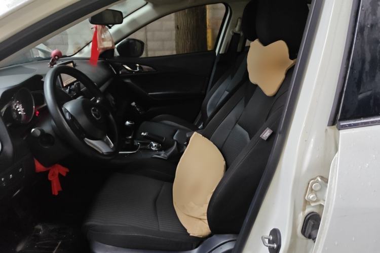 Used Mazda 3 Axela 2014 Hatchback 1.5L Manual Comfort Model Left Front Seat